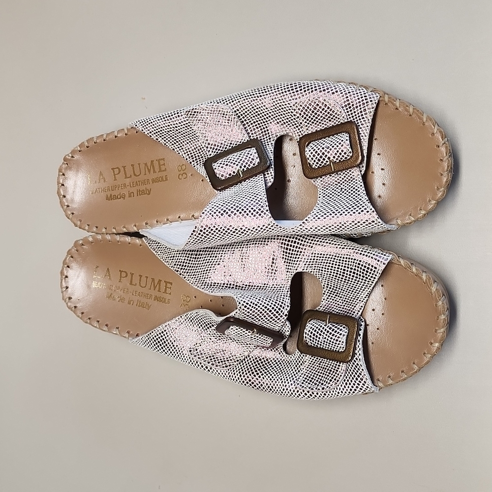 La Plume Sandals